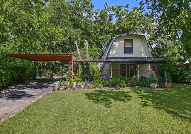 1st image of 898 Buerger Ln Ln, Seguin, TX 78155 | MLS# 9768664