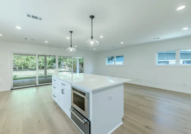 Photo 3 of Single family home for sale at 1908 Maple Ave, Austin, TX 78722 | MLS# 1843548 | Listing updated on 2026-10-06