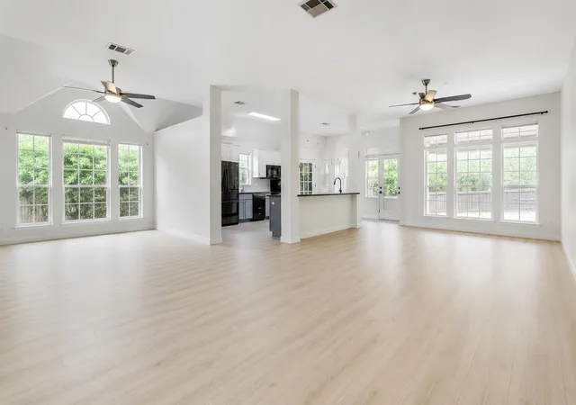 Photo 4 of Sale Pending at 206 Gann St, Georgetown, TX 78626 | MLS# 2511585 | Listing updated on 2026-08-13
