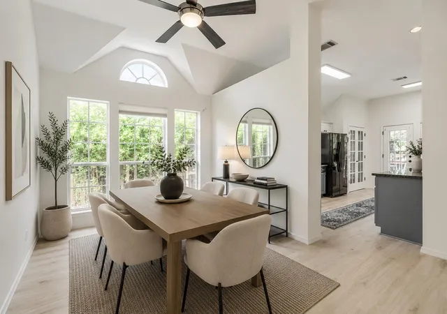 Photo 2 of Sale Pending at 206 Gann St, Georgetown, TX 78626 | MLS# 2511585 | Listing updated on 2026-08-13