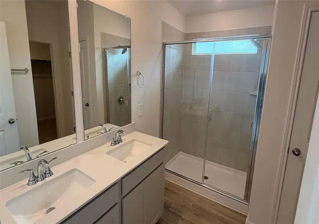Photo 3 of Single family home for sale at 124 Sleep Holw, Jarrell, TX 76537 | MLS# 5549936 | Listing updated on 2026-10-15