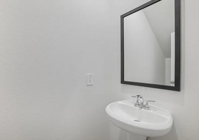 Photo 3 of Single family home for sale at 416 Wild Spur Ln, Liberty Hill, TX 78642 | MLS# 1192033 | Listing updated on 2026-07-31