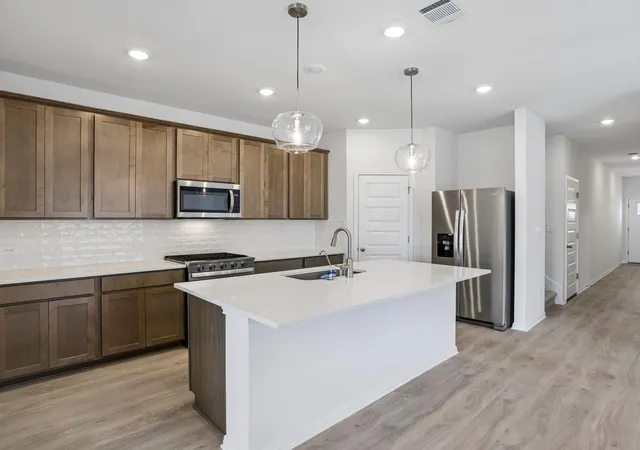 4th image of 13305 Rindle Reach Dr, Buda, TX 78610 | MLS# 8548008