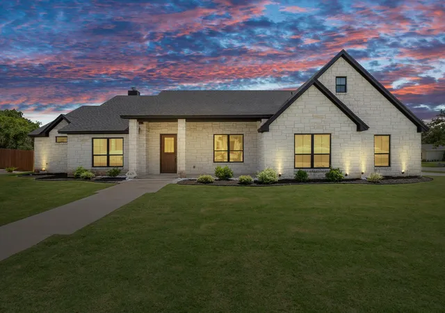 1st image of 8425 Anna's Spring Dr, Salado, TX 76571 | MLS# 2467209