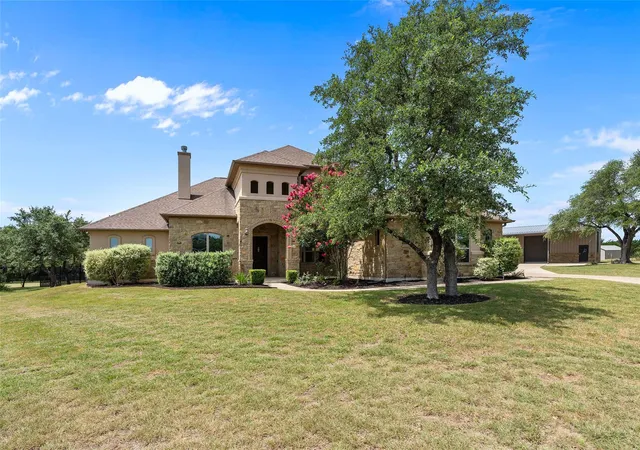 Photo 1 of Single family home for sale at 149 Sunrise Cir, Liberty Hill, TX 78642 | MLS# 3242888 | Listing updated on 2026-10-05