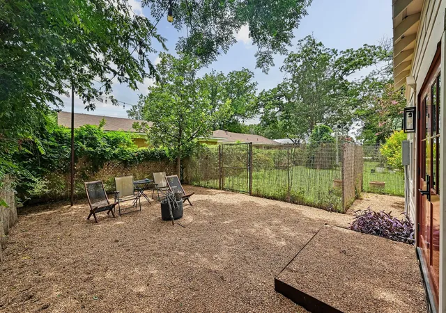 37th image of 805 Main St, Bastrop, TX 78602 | MLS# 1638778