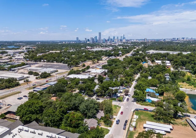 1st image of 4801 Gonzales St, Austin, TX 78702 | MLS# 4910271