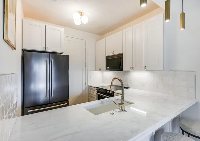 2nd image of 802 S 1St St #207, Austin, TX 78704 | MLS# 2302370