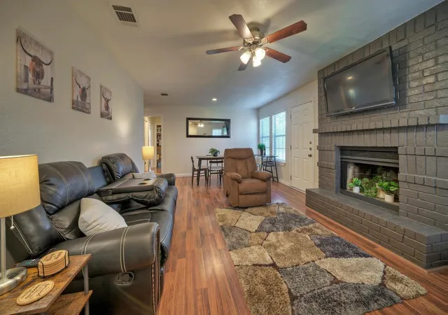 1st image of 1004/1006 Hyridge St, Round Rock, TX 78664 | MLS# 6296831