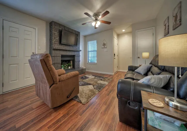 4th image of 1004/1006 Hyridge St, Round Rock, TX 78664 | MLS# 6296831