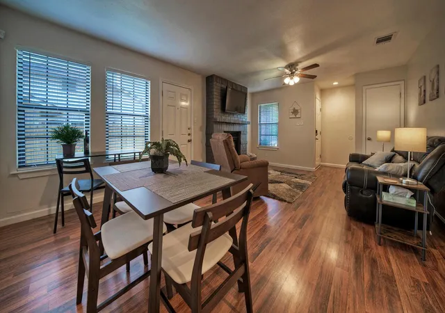 5th image of 1004/1006 Hyridge St, Round Rock, TX 78664 | MLS# 6296831