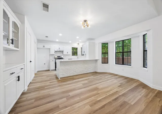 Photo 4 of Single family home for sale at 1706 Davis St, Taylor, TX 76574 | MLS# 1483113 | Listing updated on 2026-09-05
