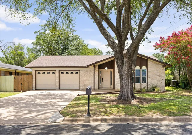 Photo 3 of Single family home for sale at 5803 Eureka Dr, Austin, TX 78745 | MLS# 8552251 | Listing updated on 2026-08-29