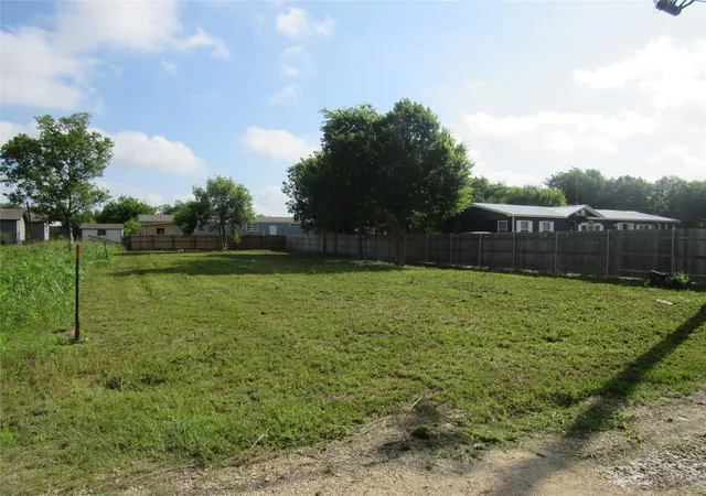 1st image of 500 Arnold Dr, Bartlett, TX 76511 | MLS# 8947363