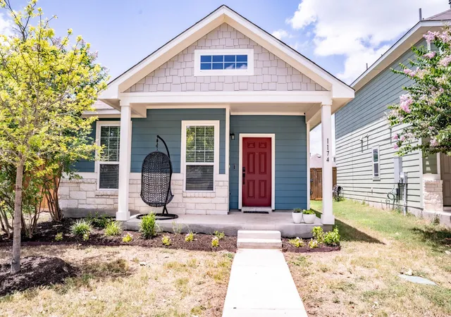 Photo 2 of Single family home for sale at 1174 Esplanade Pkwy, San Marcos, TX 78666 | MLS# 3979122 | Listing updated on 2026-07-06