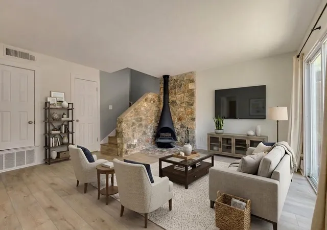 Photo 2 of Sale Pending at 1208 Hollow Crk #105, Austin, TX 78704 | MLS# 2475161 | Listing updated on 2026-08-30
