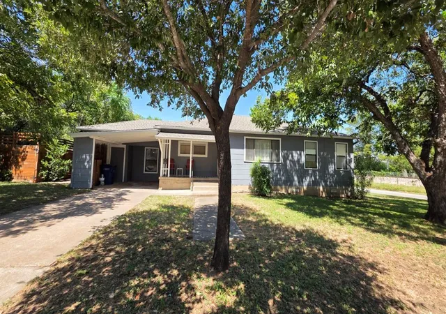 Photo 1 of Single family home for sale at 1028 Ellingson Ln, Austin, TX 78751 | MLS# 9019392 | Listing updated on 2026-08-05