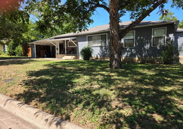 Photo 2 of Single family home for sale at 1028 Ellingson Ln, Austin, TX 78751 | MLS# 9019392 | Listing updated on 2026-08-05