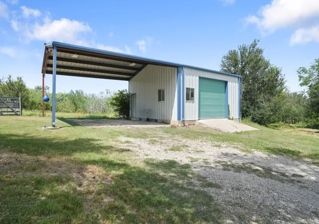 3rd image of 15701 Forest Glenn Cv, Del Valle, TX 78617 | MLS# 1756197