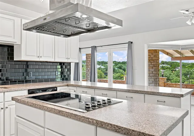Photo 4 of Single family home for sale at 4100 Outpost Trce, Lago Vista, TX 78645 | MLS# 8604434 | Listing updated on 2026-10-02