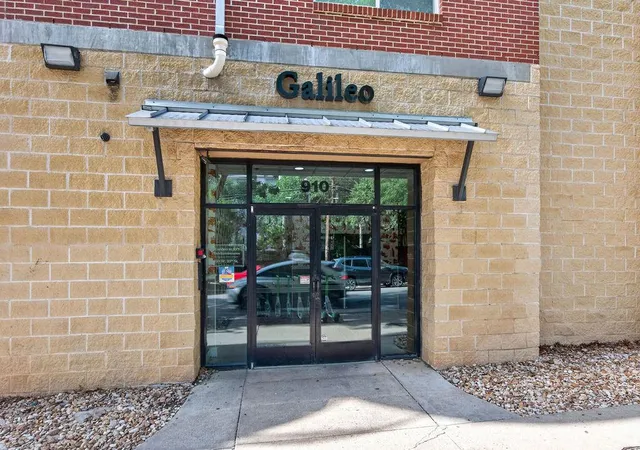1st image of 910 W 25Th St, Austin, TX 78705