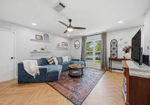 Photo 3 of Single family home for sale at 705 Dulwich St, Austin, TX 78748 | MLS# 9464309 | Listing updated on 2026-07-28