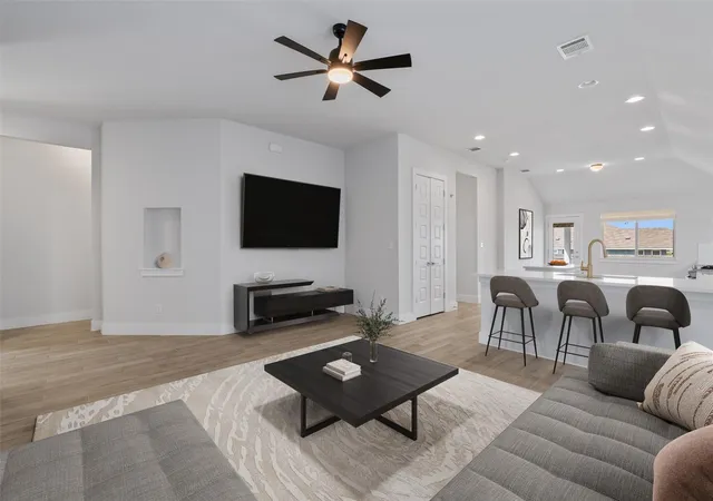 Photo 2 of Single family home for sale at 101 Broken Oak Dr, Liberty Hill, TX 78642 | MLS# 1140650 | Listing updated on 2026-08-04