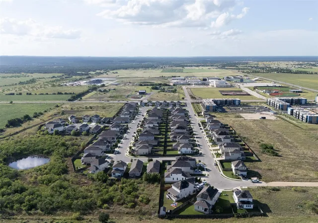 9th image of 328 Black Opal Dr, Jarrell, TX 76537 | MLS# 3990743