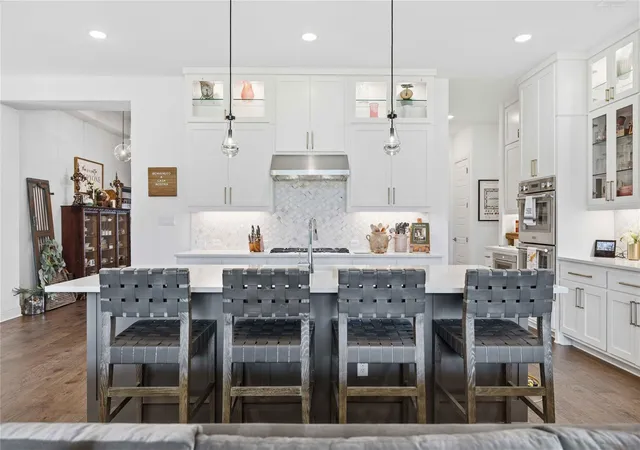 Photo 2 of Single family home for sale at 414 Sitlington Ln, Austin, TX 78738 | MLS# 8137098 | Listing updated on 2026-08-31