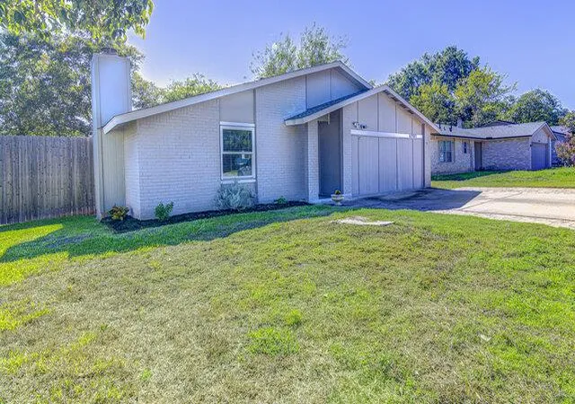 Photo 1 of Single family home for sale at 6901 Skynook Dr, Austin, TX 78745 | MLS# 3038525 | Listing updated on 2026-10-27