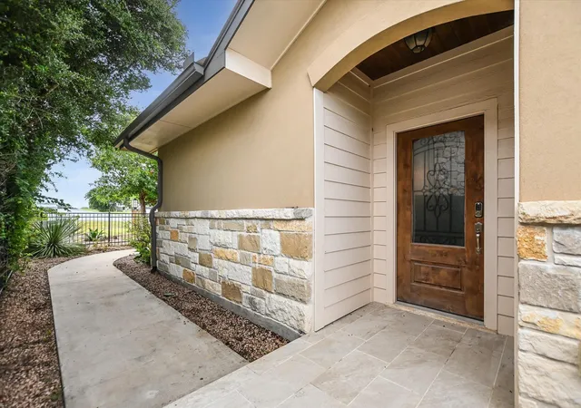 Homes for sale in Horseshoe Bay, TX | 416 Hi Cir W #B, Horseshoe Bay, TX 78657 | MLS# 9497240
