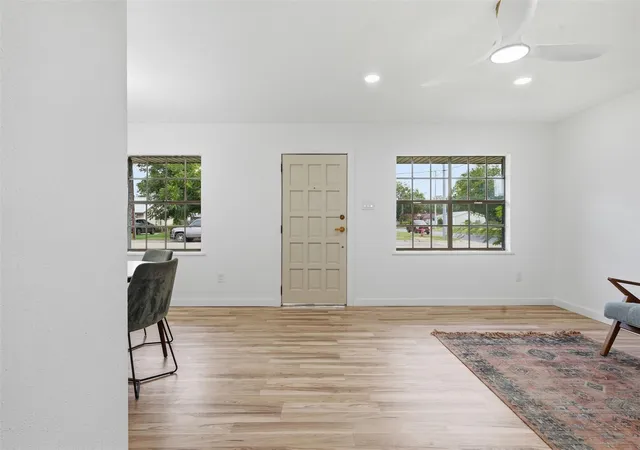 2nd image of 609 Magnolia St, Bastrop, TX 78602 | MLS# 8034481