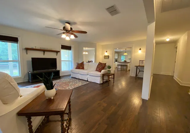 4th image of 306 Plainview Rd, Wimberley, TX 78676 | MLS# 2126089