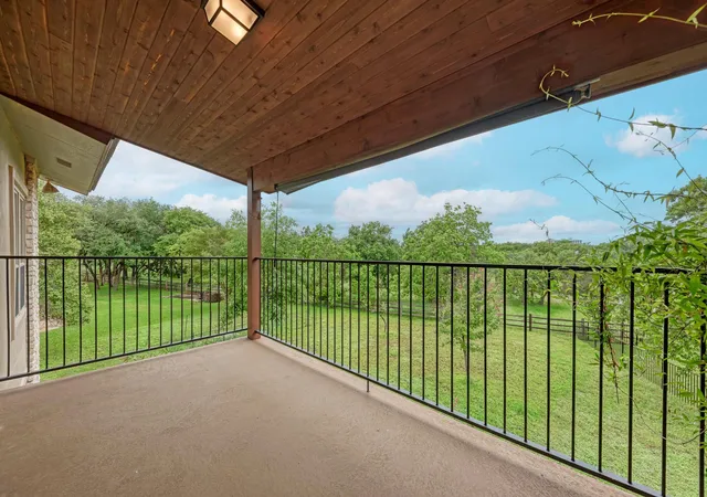 Homes for sale in Horseshoe Bay, TX | 320 Lucy Ln, Horseshoe Bay, TX 78657 | MLS# 8264911