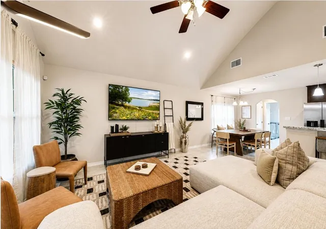 3rd image of 863 Roadrunner Spur, Canyon Lake, TX 78133 | MLS# 1823532