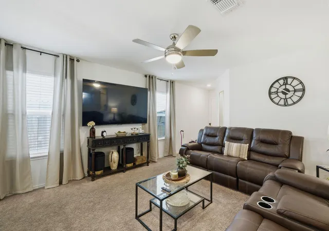 4th image of 220 Lucky Texan Rd, Jarrell, TX 76537 | MLS# 2118119