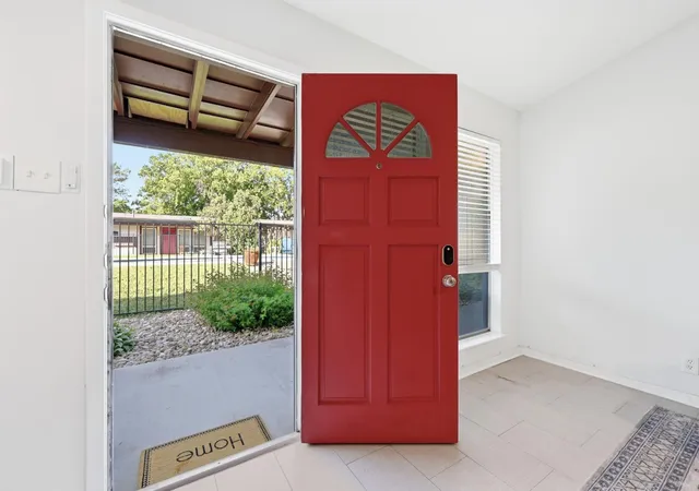 Homes for sale in Austin, TX | 5601 Woodrow Ave, Austin, TX 78756 | Houzeo