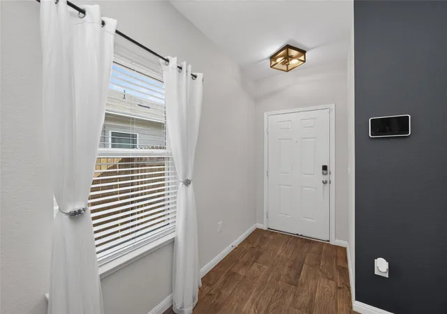 Photo 4 of Single family home for sale at 624 Independence Ave, Liberty Hill, TX 78642 | MLS# 4420747 | Listing updated on 2026-08-11