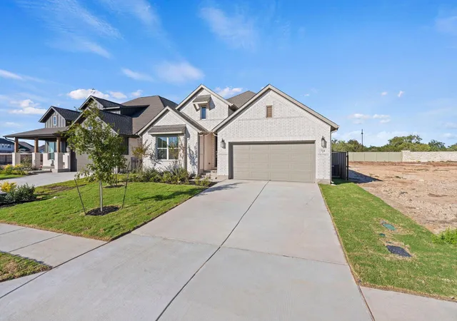 Photo 3 of Single family home for sale at 514 Los Aliso Ct, Liberty Hill, TX 78642 | MLS# 9500382 | Listing updated on 2026-10-27
