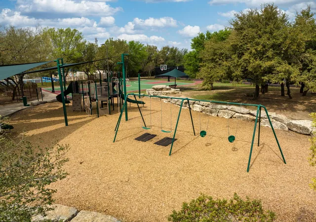 36th image of 12816 Majestic Oaks Dr, Austin, TX 78732 | MLS# 5143019
