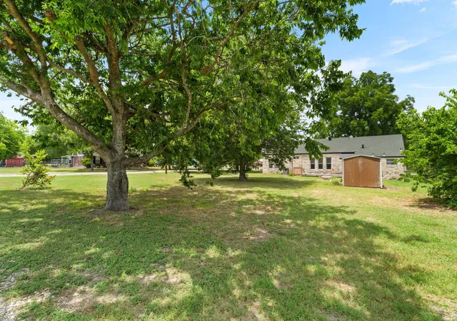 39th image of 307 Crockett St, Holland, TX 76534 | MLS# 3021085