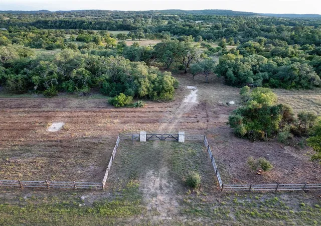 4th image of 7275 Creek Rd, Dripping Springs, TX 78620 | MLS# 1478141