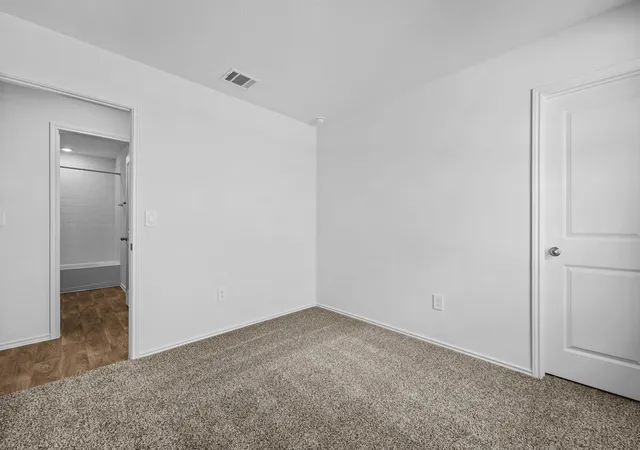 Photo 4 of Single family home for sale at 12117 Horseshoe Fld Bnd, Buda, TX 78610 | MLS# 2193372 | Listing updated on 2026-10-09
