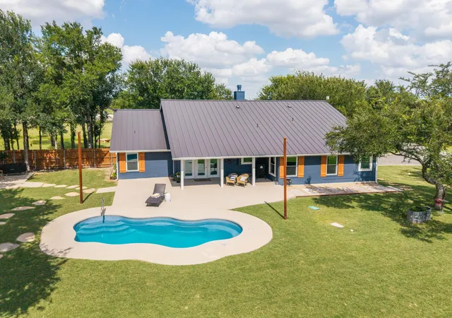 Photo 3 of Single family home for sale at 3001 County Rd 255, Georgetown, TX 78633 | MLS# 4083537 | Listing updated on 2026-07-19