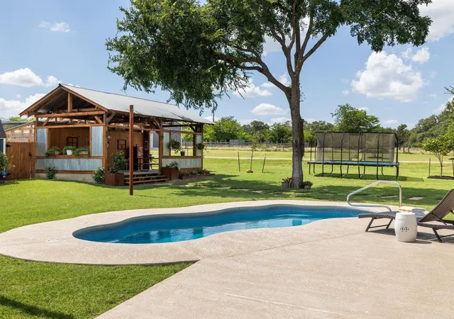 Photo 4 of Single family home for sale at 3001 County Rd 255, Georgetown, TX 78633 | MLS# 4083537 | Listing updated on 2026-07-19