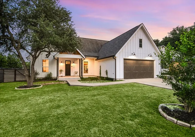 Photo 1 of Single family home for sale at 411 Whitetail Dr, Manchaca, TX 78652 | MLS# 5700152 | Listing updated on 2026-09-24