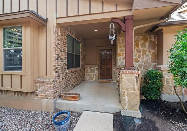 Photo 4 of Single family home for sale at 504 S Gadwall Ln, Cedar Park, TX 78613 | MLS# 4269173 | Listing updated on 2026-08-09
