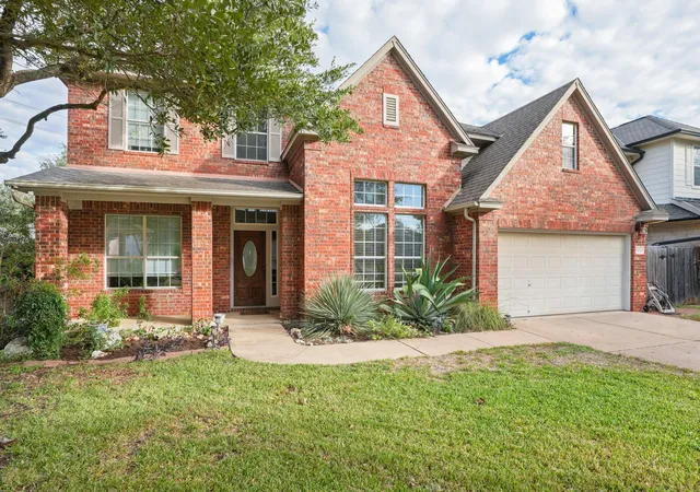 Photo 3 of Single family home for sale at 9402 Kisoba Ter, Austin, TX 78749 | MLS# 8000093 | Listing updated on 2026-10-29