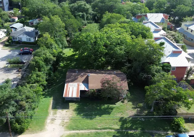 5th image of 1806 Fortview Rd, Austin, TX 78704 | MLS# 4584950