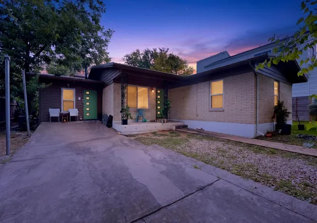 Photo 1 of Multi family home for sale at 108 W Croslin St #A & B, Austin, TX 78752 | MLS# 7826255 | Listing updated on 2026-09-28
